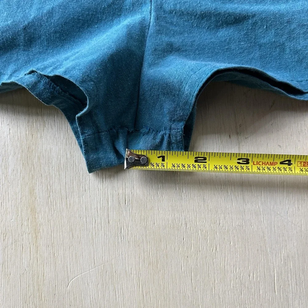Vintage Action Scene Micro Shorts Womens 32 Blue Elastic Waist 2 Inseam Summer
